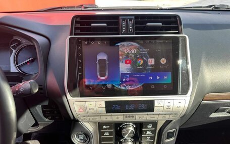 Toyota Land Cruiser Prado 150 рестайлинг 2, 2018 год, 5 250 000 рублей, 14 фотография