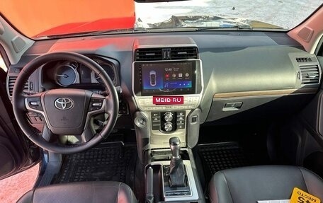 Toyota Land Cruiser Prado 150 рестайлинг 2, 2018 год, 5 250 000 рублей, 16 фотография