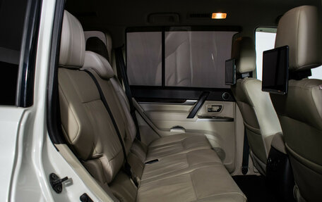 Mitsubishi Pajero IV, 2019 год, 4 210 000 рублей, 9 фотография