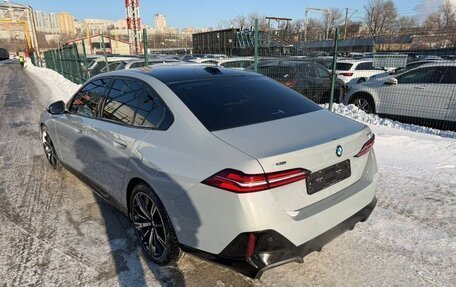 BMW 5 серия, 2023 год, 7 950 000 рублей, 4 фотография