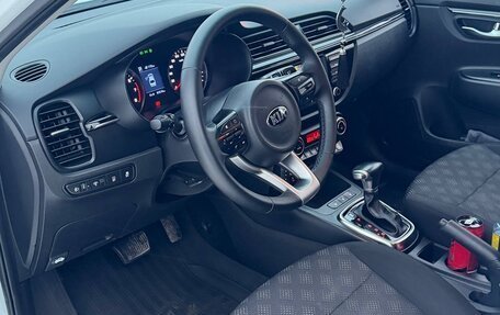 KIA Rio IV, 2017 год, 1 550 000 рублей, 12 фотография