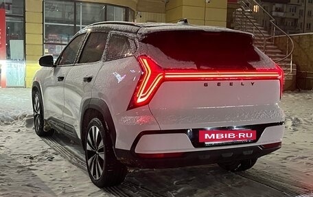 Geely Atlas, 2025 год, 1 900 000 рублей, 6 фотография