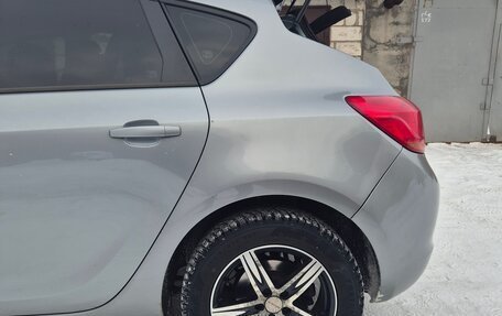 Opel Astra J, 2010 год, 690 000 рублей, 6 фотография