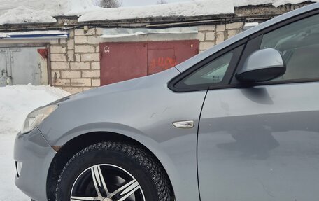 Opel Astra J, 2010 год, 690 000 рублей, 5 фотография