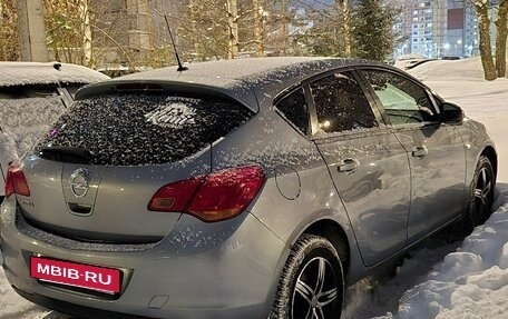 Opel Astra J, 2010 год, 690 000 рублей, 10 фотография