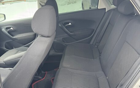 Volkswagen Polo VI (EU Market), 2012 год, 490 000 рублей, 13 фотография