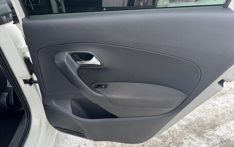 Volkswagen Polo VI (EU Market), 2012 год, 490 000 рублей, 19 фотография