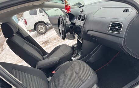 Volkswagen Polo VI (EU Market), 2012 год, 490 000 рублей, 21 фотография