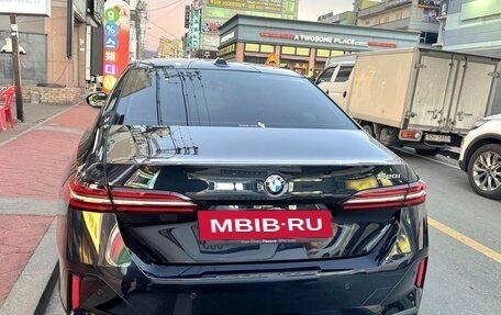 BMW 5 серия, 2023 год, 5 530 000 рублей, 5 фотография