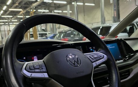 Volkswagen Multivan, 2022 год, 6 490 000 рублей, 3 фотография