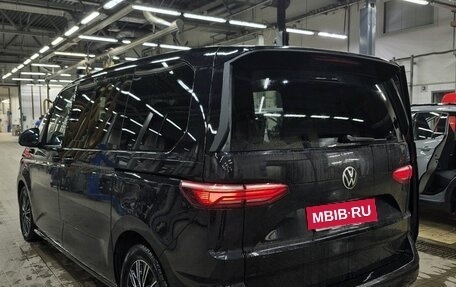 Volkswagen Multivan, 2022 год, 6 490 000 рублей, 11 фотография