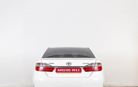 Toyota Camry, 2015 год, 1 769 000 рублей, 6 фотография