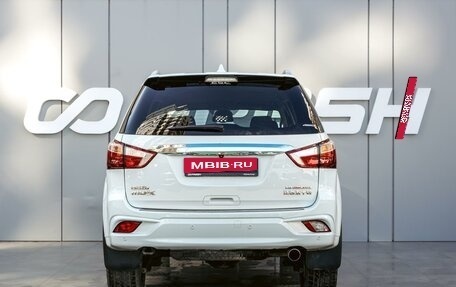 Isuzu MU-X, 2021 год, 3 700 000 рублей, 4 фотография
