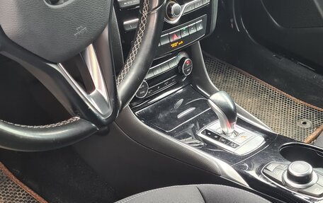 Infiniti Q30, 2017 год, 1 650 000 рублей, 10 фотография