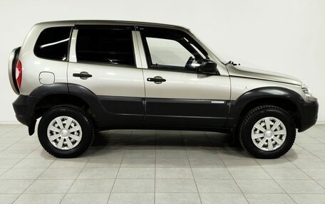 Chevrolet Niva I рестайлинг, 2015 год, 690 000 рублей, 4 фотография