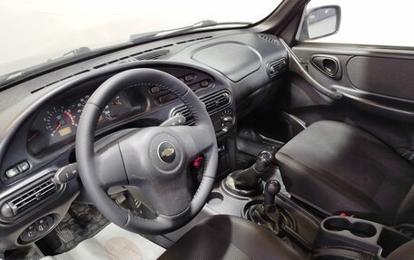 Chevrolet Niva I рестайлинг, 2015 год, 690 000 рублей, 15 фотография