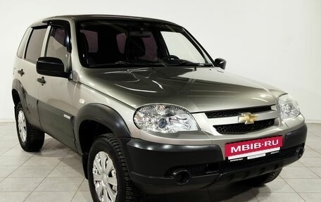 Chevrolet Niva I рестайлинг, 2015 год, 690 000 рублей, 3 фотография