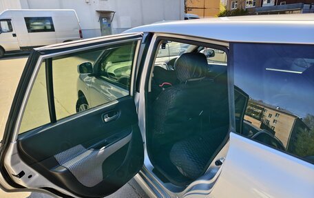 Nissan Wingroad III, 2015 год, 800 000 рублей, 8 фотография