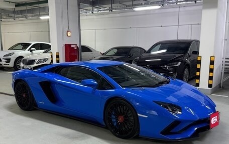 Lamborghini Aventador I рестайлинг, 2017 год, 36 800 000 рублей, 1 фотография