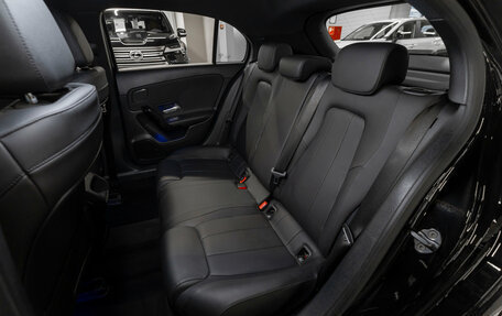 Mercedes-Benz A-Класс, 2018 год, 2 560 000 рублей, 12 фотография