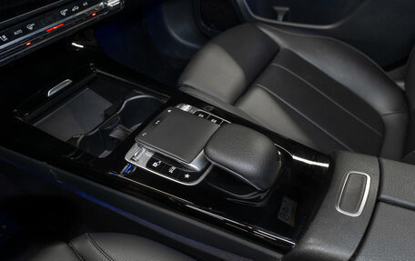 Mercedes-Benz A-Класс, 2018 год, 2 560 000 рублей, 13 фотография