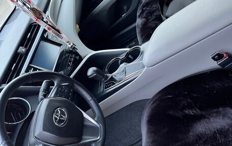 Toyota Camry, 2017 год, 2 199 000 рублей, 4 фотография