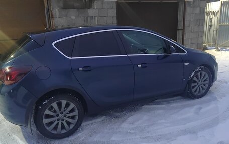 Opel Astra J, 2011 год, 481 000 рублей, 3 фотография