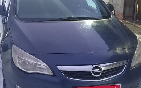 Opel Astra J, 2011 год, 481 000 рублей, 2 фотография