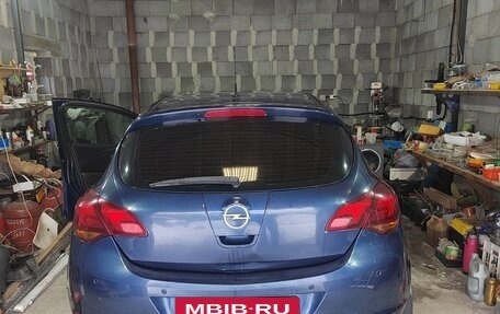 Opel Astra J, 2011 год, 481 000 рублей, 18 фотография