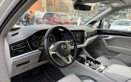 Volkswagen Touareg III, 2020 год, 4 999 000 рублей, 12 фотография