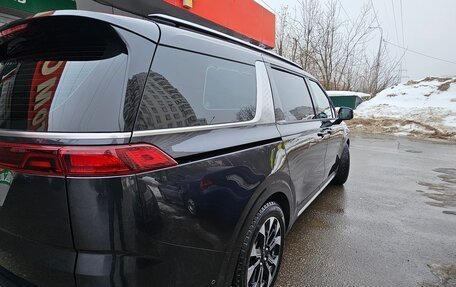 KIA Carnival, 2023 год, 4 990 000 рублей, 3 фотография