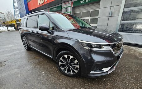 KIA Carnival, 2023 год, 4 990 000 рублей, 2 фотография