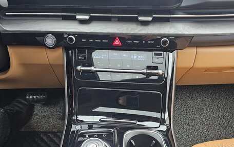 KIA Carnival, 2023 год, 4 990 000 рублей, 20 фотография