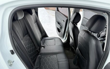 KIA Rio IV, 2019 год, 1 300 000 рублей, 4 фотография