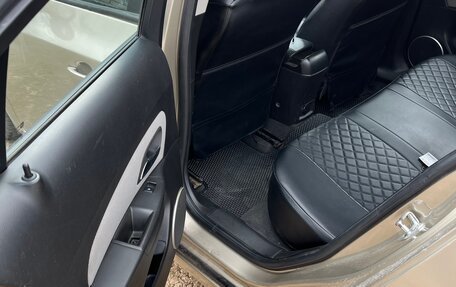 Chevrolet Cruze II, 2011 год, 730 000 рублей, 7 фотография