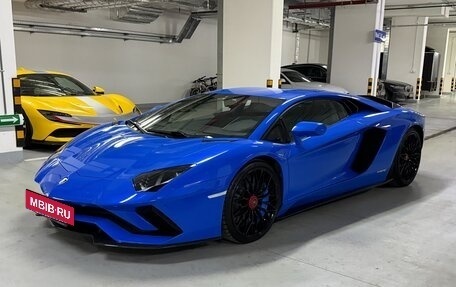 Lamborghini Aventador I рестайлинг, 2017 год, 36 800 000 рублей, 5 фотография
