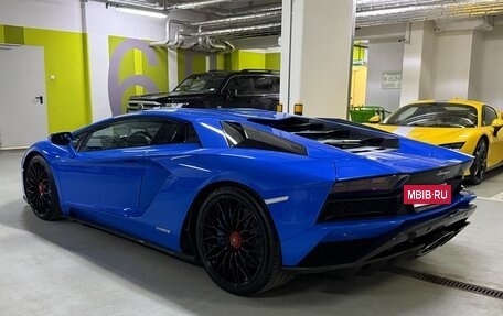 Lamborghini Aventador I рестайлинг, 2017 год, 36 800 000 рублей, 6 фотография