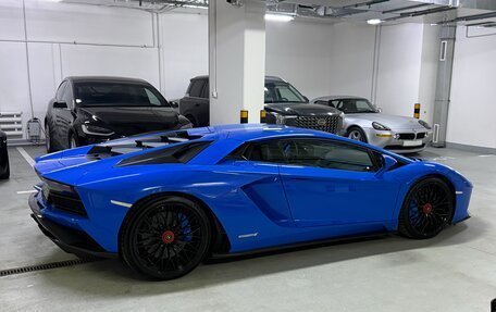 Lamborghini Aventador I рестайлинг, 2017 год, 36 800 000 рублей, 13 фотография