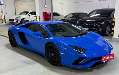 Lamborghini Aventador I рестайлинг, 2017 год, 36 800 000 рублей, 14 фотография