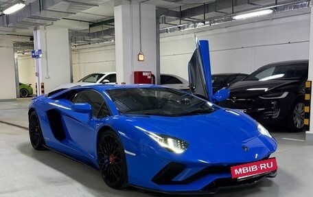 Lamborghini Aventador I рестайлинг, 2017 год, 36 800 000 рублей, 15 фотография