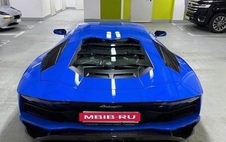 Lamborghini Aventador I рестайлинг, 2017 год, 36 800 000 рублей, 8 фотография