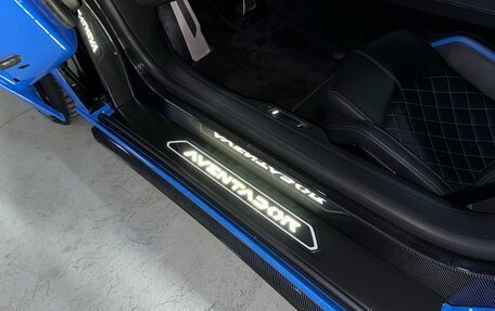 Lamborghini Aventador I рестайлинг, 2017 год, 36 800 000 рублей, 26 фотография