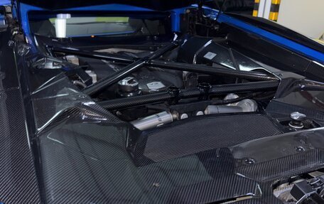 Lamborghini Aventador I рестайлинг, 2017 год, 36 800 000 рублей, 23 фотография