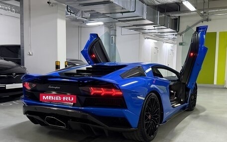 Lamborghini Aventador I рестайлинг, 2017 год, 36 800 000 рублей, 9 фотография