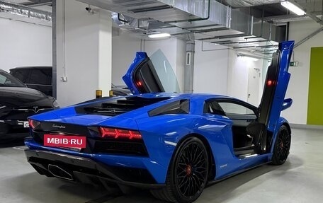 Lamborghini Aventador I рестайлинг, 2017 год, 36 800 000 рублей, 11 фотография