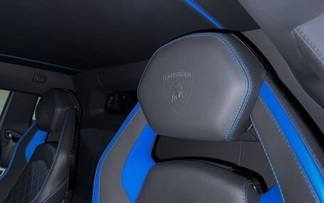 Lamborghini Aventador I рестайлинг, 2017 год, 36 800 000 рублей, 32 фотография