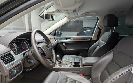 Volkswagen Touareg III, 2015 год, 3 195 000 рублей, 8 фотография