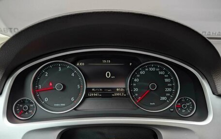 Volkswagen Touareg III, 2015 год, 3 195 000 рублей, 14 фотография