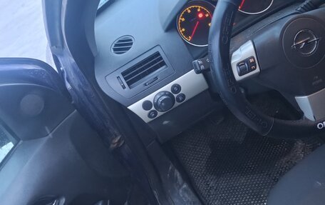 Opel Astra H, 2008 год, 400 000 рублей, 1 фотография