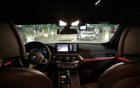 BMW 5 серия, 2022 год, 6 400 000 рублей, 7 фотография